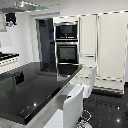 Apartment Schoene In Zentraler Lage Naehe Der Innenstadt Nuremberg